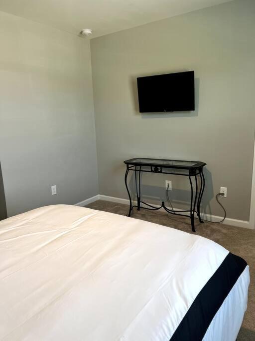 Family Friendly 4Br Home Near Ft Gregg Adams Vsu Petersburg Eksteriør billede