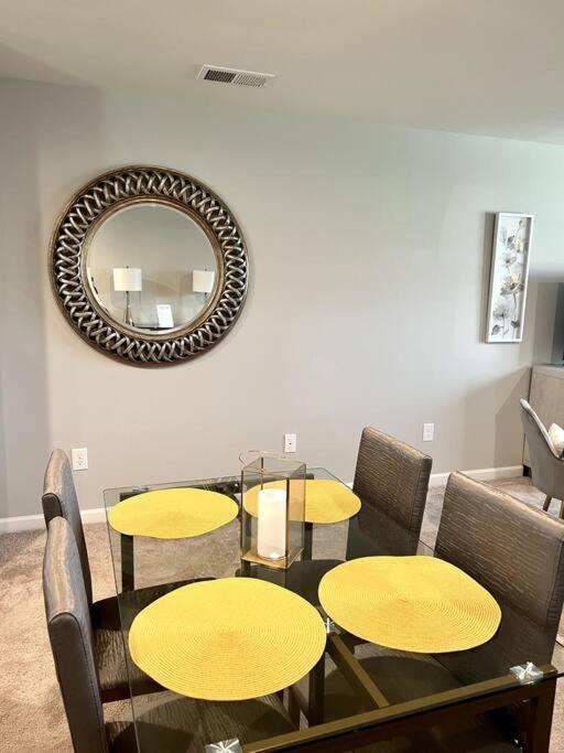 Family Friendly 4Br Home Near Ft Gregg Adams Vsu Petersburg Eksteriør billede
